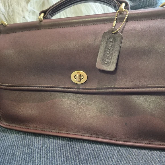 Coach Vintage City Willis Crossbody Hand Bag - Picture 12 of 12